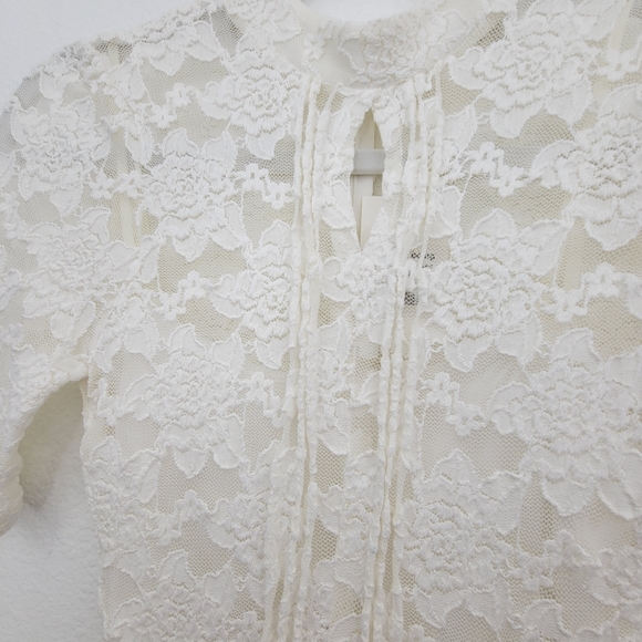 Cherry Koko Made in Korea Off White Lace Overlay Dress - Picture 5 of 14